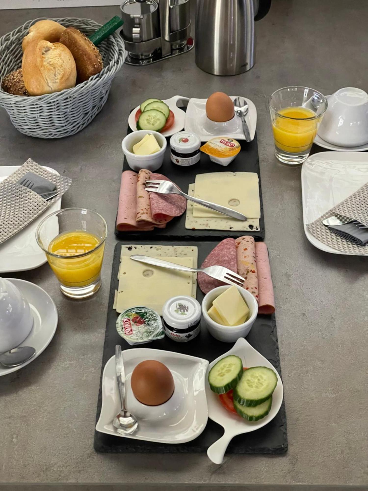 Altes Rathaus Hotel-Restaurant-Cafe Wolfhagen Экстерьер фото