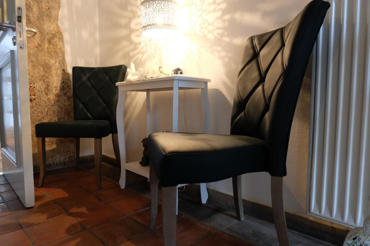 Altes Rathaus Hotel-Restaurant-Cafe Wolfhagen Экстерьер фото